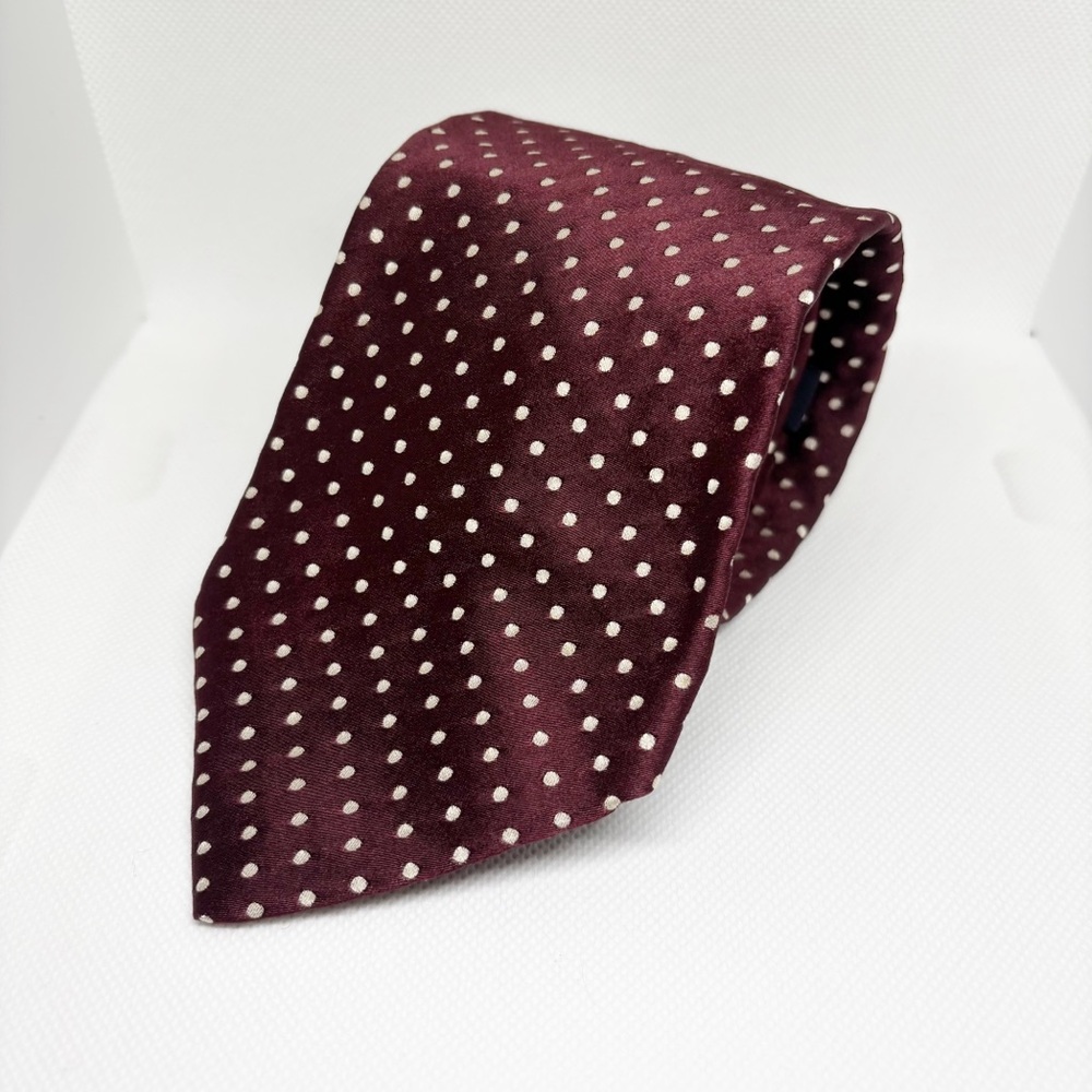 Banana Republic 100% silk maroon and white polka dot neck‎ tie